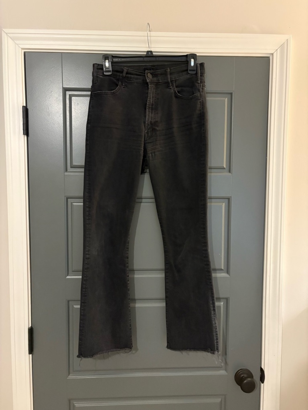 MOTHER The Hustler Ankle Fray Black High Rise Flare Jeans Size 28 - Picture 2 of 6